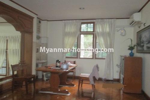 မြန်မာအိမ်ခြံမြေ - ငှားရန် property - No.2965 - အိမ်ကြီးအိမ်ကောင်းတစ်လုံး ငှါးရန်ရှိသည်။ - back side view