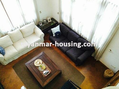 မြန်မာအိမ်ခြံမြေ - ငှားရန် property - No.2986 - 7မိုင် ပြည်လမ်းအနီးတွင် လုံးချင်းတစ်လုံးငှားရန် ရှိသည်။ - View of the living room.