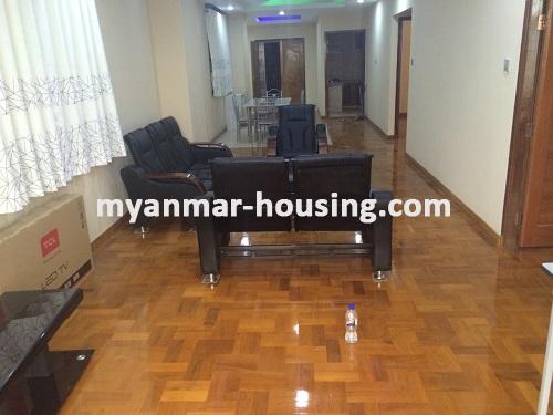ミャンマー不動産 - 賃貸物件 - No.3047 - A convenient apartment for rent in Mingalar Taung Nyunt! - View of the living room.