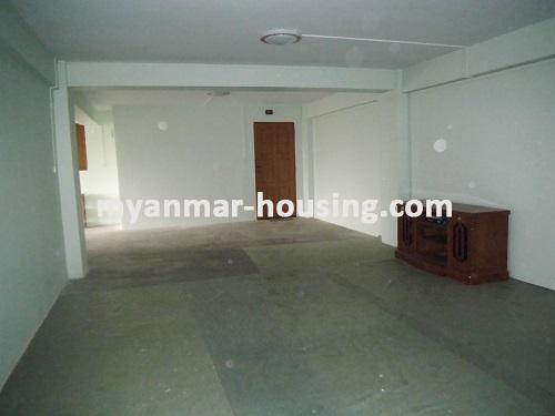 ミャンマー不動産 - 賃貸物件 - No.3048 - One available condo apartment for rent in Sanchaung! - View of the living.