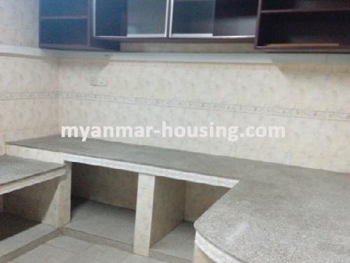 မြန်မာအိမ်ခြံမြေ - ငှားရန် property - No.3051 - မြို့ထဲတွင်ရုံးခန်းဖွင့်ရန်ကောင်းသောကွန်ဒိုတစ်ခန်းငှားရန်ရှိသည်။