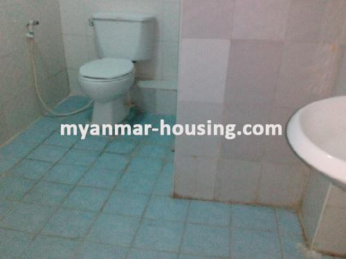 မြန်မာအိမ်ခြံမြေ - ငှားရန် property - No.3051 - မြို့ထဲတွင်ရုံးခန်းဖွင့်ရန်ကောင်းသောကွန်ဒိုတစ်ခန်းငှားရန်ရှိသည်။