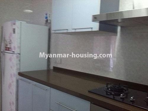 ミャンマー不動産 - 賃貸物件 - No.3075 - Well-decorated room for rent in Star City Condo. - View of the kitchen room