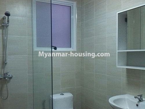 缅甸房地产 - 出租物件 - No.3075 - Well-decorated room for rent in Star City Condo. - View of the wash room.