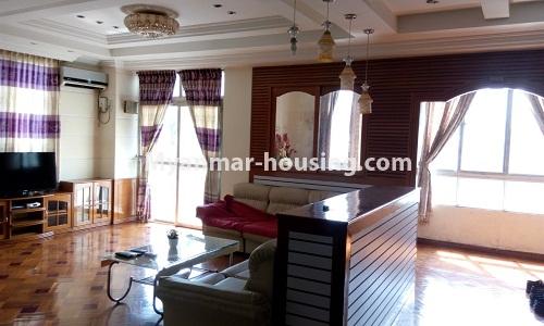 မြန်မာအိမ်ခြံမြေ - ငှားရန် property - No.3119 - မြို့ထဲတွင်အဆင့်မြင့်ပြင်ဆင်ထားသည့်အခန်းကောင်းတစ်ခန်းငှားရန်ရှိသည်။another view of living room
