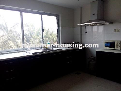 မြန်မာအိမ်ခြံမြေ - ငှားရန် property - No.3140 - ရွေှဟင်္သာကွန်ဒိုတွင်နေချင်သူများအတွက်အခန်းကောင်းတစ်ခန်းငှားရန်ရှိသည်။