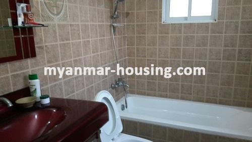 မြန်မာအိမ်ခြံမြေ - ငှားရန် property - No.3231 - စမ်းချောင်းမြို့နယ်တွင်တိုက်ခန်းကောင်းတစ်ခန်း ဌားရန် ရှိသည်။ View of bath room and Toilet.