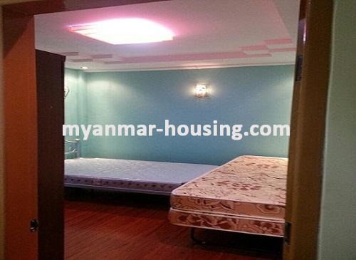 မြန်မာအိမ်ခြံမြေ - ငှားရန် property - No.3235 - ဒဂုံမြို့နယ်တွင် တိုက်ခန်းကောင်းတစ်ခန်း ဌားရန် ရှိသည်။View of bed room