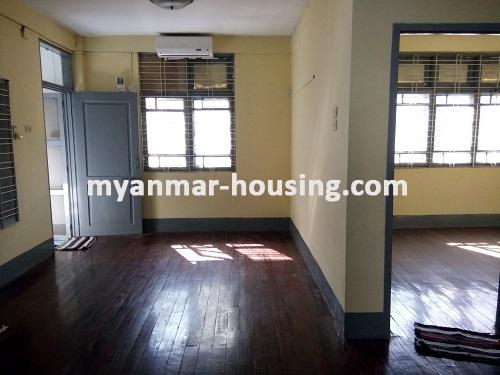 မြန်မာအိမ်ခြံမြေ - ငှားရန် property - No.3255 - လမ်းမတော်မြို့နယ်ရှိ ဗဟိုစည်အိမ်ရာတွင် တိုက်ခန်းကောင်းတစ်ခန်း ဌားရန် ရှိသည်။View of inside room