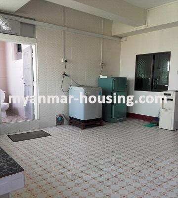 မြန်မာအိမ်ခြံမြေ - ငှားရန် property - No.3256 - ဗိုလ်တစ်ထောင်မြို့နယ်တွင် ကွန်ဒိုတိုက်ခန်းကောင်းတစ်ခန်းဌားရန်ရှိသည်။View of Kitchen room