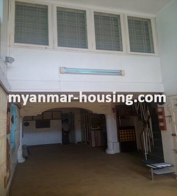 မြန်မာအိမ်ခြံမြေ - ငှားရန် property - No.3282 - ယောမင်းကြီးလမ်းတွင် တိုက်ခန်းကောင်းတစ်ခန်းဌားရန် ရှိသည်။Ground floor with front view
