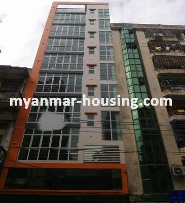 မြန်မာအိမ်ခြံမြေ - ငှားရန် property - No.3285 - လမ်းမတော်မြို့နယ်တွင် ကွန်ဒိုအခန်းကောင်းဌားရန်ရှိသည်။ - Close view of the Building.