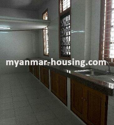 缅甸房地产 - 出租物件 - No.3298 - A Landed House for rent in Botahtaung Township. - View of Kitchen room