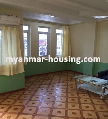 မြန်မာအိမ်ခြံမြေ - ငှားရန် property - No.3309 - ရန်ကုန်မြို့လည်တွင် ရူပီကွန်ဒိုအခန်း ငှားရန်ရှိသည်။another view of living room