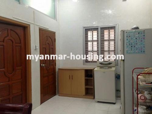 မြန်မာအိမ်ခြံမြေ - ငှားရန် property - No.3316 - စမ်းချောင်းမြို့နယ်တွင် လုံချင်းအိမ် တစ်လုံးဌားရန်ရှိပါသည်။View of the kitchen room
