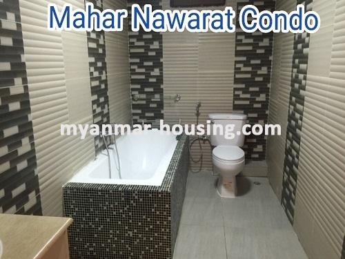 缅甸房地产 - 出租物件 - No.3342 - A good Condominium for rent in Mahar Nawarat Condo. - View of bathroom and Toilet