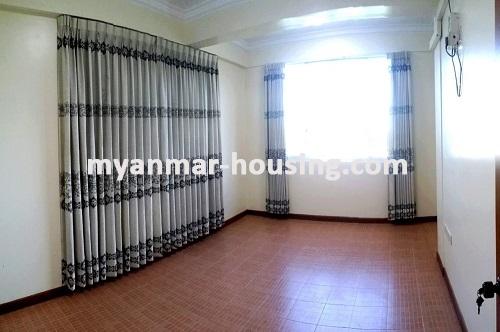 缅甸房地产 - 出租物件 - No.3348 - Well decorated room for rent in Diamond Condo. - View of the Bed room