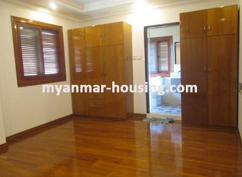 缅甸房地产 - 出租物件 - No.3356 - Well decorated room for rent in Ahlone Township. - View of the Bed room