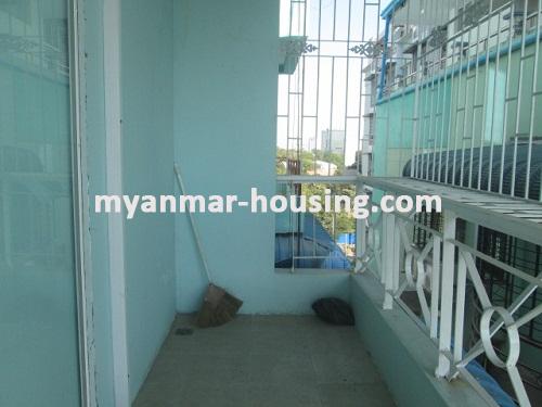 缅甸房地产 - 出租物件 - No.3356 - Well decorated room for rent in Ahlone Township. - View of the Veranda
