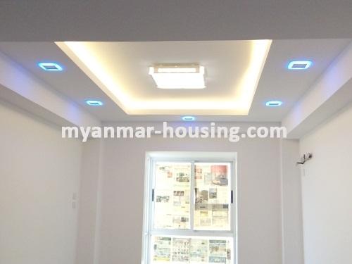 缅甸房地产 - 出租物件 - No.3365 - A Condo room for rent in Ahlone Township. - View of the Living room