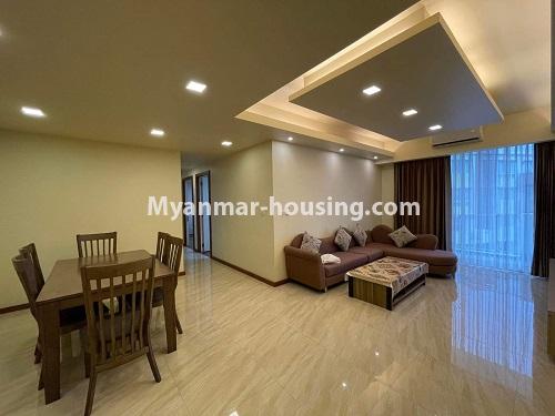 မြန်မာအိမ်ခြံမြေ - ငှားရန် property - No.3398 - Star City Condo တွင် အဆင့်မြင့်ပြင်ဆင်ထားသည့်အခန်းကောင်းတစ်ခန်းဌားရန်ရှိပါသည်။ - living room view