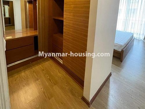 မြန်မာအိမ်ခြံမြေ - ငှားရန် property - No.3398 - Star City Condo တွင် အဆင့်မြင့်ပြင်ဆင်ထားသည့်အခန်းကောင်းတစ်ခန်းဌားရန်ရှိပါသည်။bathroom view