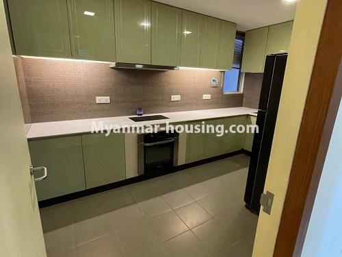 ミャンマー不動産 - 賃貸物件 - No.3398 - Luxurus Condo room for rent in Star City Condo. - kitchen view