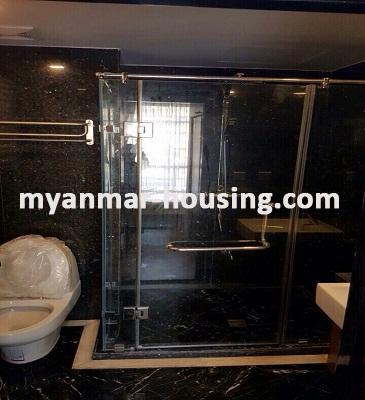 缅甸房地产 - 出租物件 - No.3404 - Luxurus Condo room for rent in Star City Condo. - View of Toilet and Bathroom