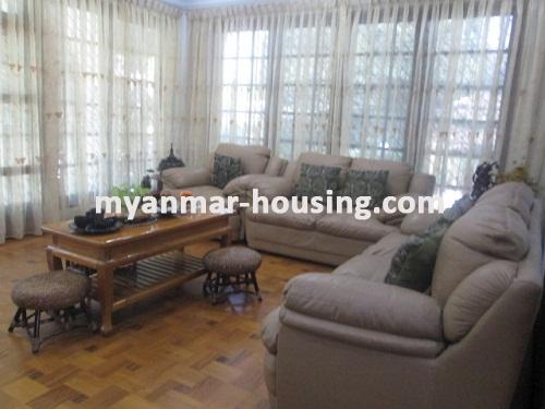 မြန်မာအိမ်ခြံမြေ - ငှားရန် property - No.3419 - မရမ်းကုန်းမြို့နယ်တွင် နှစ်ထပ်တိုက် လုံးချင်းအိမ်တစ်လုံးဌားရန်ရန်ရှိသည်။View of the Living room
