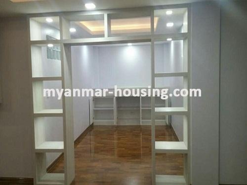 မြန်မာအိမ်ခြံမြေ - ငှားရန် property - No.3421 - လှိုင်မြို့နယ်တွင် ကွန်ဒိုငှါးရန်ရှိသည်။ - Master bedroom view