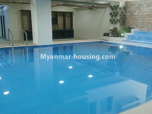 မြန်မာအိမ်ခြံမြေ - ငှားရန် property - No.3426 - လှိုင်မြို့နယ် ရွေှပါရမီကွန်ဒိုတွင် အခန်းသစ်ငှါးရန်ရှိသည်။View of the swimming pool.
