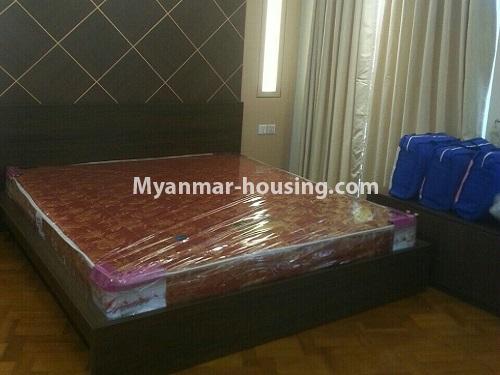 မြန်မာအိမ်ခြံမြေ - ငှားရန် property - No.3426 - လှိုင်မြို့နယ် ရွေှပါရမီကွန်ဒိုတွင် အခန်းသစ်ငှါးရန်ရှိသည်။View of the bed room