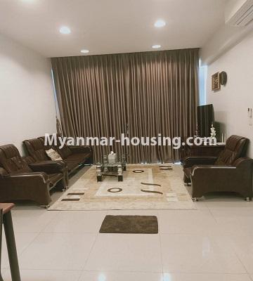 မြန်မာအိမ်ခြံမြေ - ငှားရန် property - No.3427 - လှိုင် G.E.M.S ကွန်ဒိုတွင် အိပ်ခန်းနှစ်ခန်းပါသောအခန်း ငှားရန်ရှိသည်။ - Living room view
