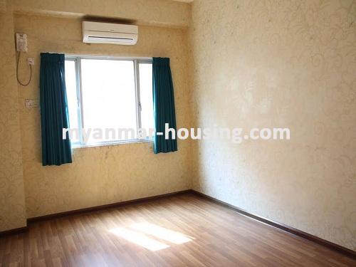缅甸房地产 - 出租物件 - No.3430 - Condo room for rent near Kandawgyi lake in Mingalar Taung Nyunt! - bedroom view
