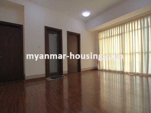 မြန်မာအိမ်ခြံမြေ - ငှားရန် property - No.3438 - မလိခကွန်ဒိုတွင် ခေတ်မီပြင်ဆင်ထားသော ကွန်ဒိုအခန်းကောင်း ဌားရန် ရှိပါသည်။View of the living room