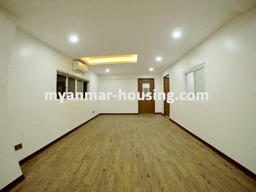 ミャンマー不動産 - 賃貸物件 - No.3440 - Condominium for rent in Sanchaung Township. - View of the living room