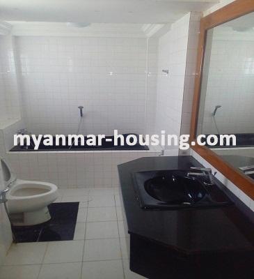 မြန်မာအိမ်ခြံမြေ - ငှားရန် property - No.3451 - မရမ်းကုန်းမြို့နယ်တွင် လုံးချင်းတစ်လုံးငှားရန်ရှိသည်။ View of Toilet and Bathroom