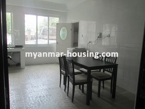 မြန်မာအိမ်ခြံမြေ - ငှားရန် property - No.3459 - အထပ်နိမ့် ကွန်ဒိုခန်းငှါးရန် ကမာရွတ်တွင်ရှိသည်။dining area