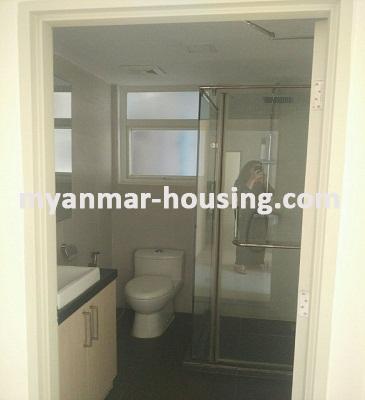 缅甸房地产 - 出租物件 - No.3462 - A Condominium apartment for rent in Star City. - View of the Bathroom