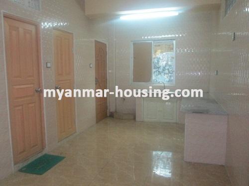မြန်မာအိမ်ခြံမြေ - ငှားရန် property - No.3467 - လမ်းမတော်မြို့နယ်တွင် ကွန်ဒိုတိုက်ခန်းတစ်ခန်းဌားရန်ရှိပါသည်။View of the Kitchen room