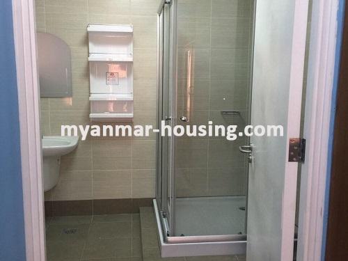 缅甸房地产 - 出租物件 - No.3469 - Well decorated Condominium for sale in Star City. - View of Bath room and Toilet