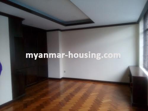 မြန်မာအိမ်ခြံမြေ - ငှားရန် property - No.3520 - ရန်ကင်း Grand Sayarsan Condo တွင် ကွန်ဒိုတိုက်ခန်းငှါးရန်ရှိသည်။bedroom view