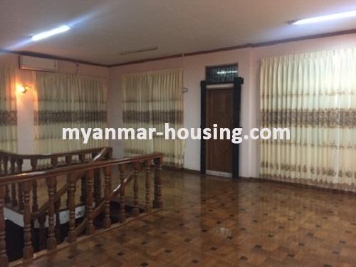 မြန်မာအိမ်ခြံမြေ - ငှားရန် property - No.3534 - သင်္ကန်းကျွန်းမြို့နယ်တွင် နေချင်စဖွယ် သုံးထပ်တိုက် လုံးချင်းတစ်လုံးဌားရန် ရှိပါသည်။ - View of the living room