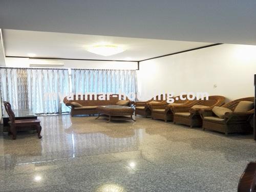 缅甸房地产 - 出租物件 - No.3540 - One of the Standard Condo Rooms in Ahlone! - living room view