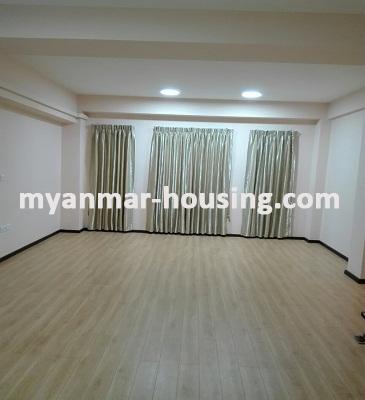 缅甸房地产 - 出租物件 - No.3548 - Good room for rent in Kyauk Kone Condo Yankin Township. - View of the bed room