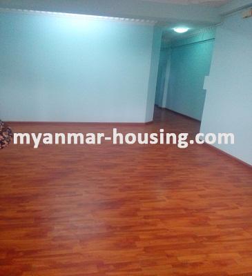 缅甸房地产 - 出租物件 - No.3559 - An apartment with reasonable price for rent in Kyauk Kone Street. - View of the Living room