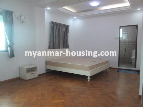 မြန်မာအိမ်ခြံမြေ - ငှားရန် property - No.3569 - လှိုင်မြို့နယ်တွင် အဆင့်မြင့်ပြင်ဆင်သည့် ကွန်ဒိုခန်း ဌားရန်ရှိပါသည်။ - View of the Living room