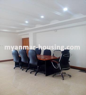 缅甸房地产 - 出租物件 - No.3570 - Excellent office room for rent in Pansodan Business Tower - View of the living room