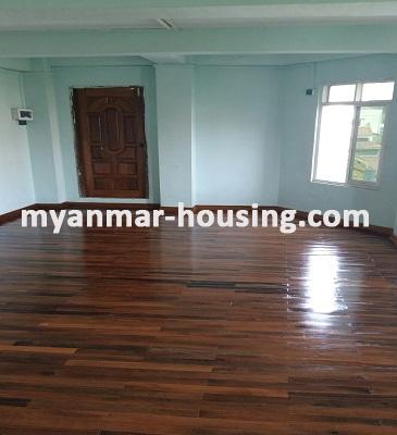 缅甸房地产 - 出租物件 - No.3573 - Sixth Storey building for rent in Sanchaung Township. - View of the living room
