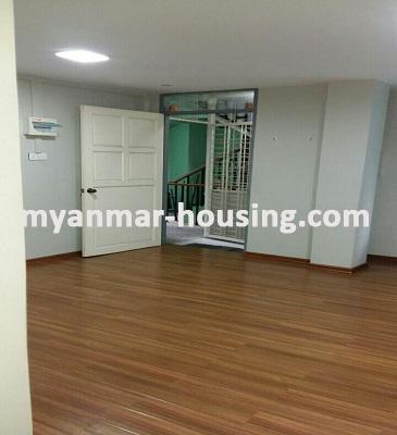 မြန်မာအိမ်ခြံမြေ - ငှားရန် property - No.3592 - ရန်ရှင်းလမ်းတွင် တိုက်ခန်းတစ်ခန်းဌားရန် ရှိပါသည်။View of the room